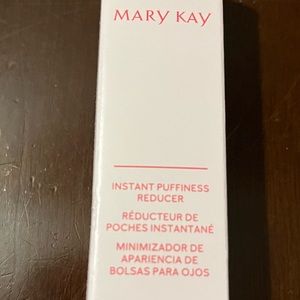 Mary Kay Instant Puffiness Reducer